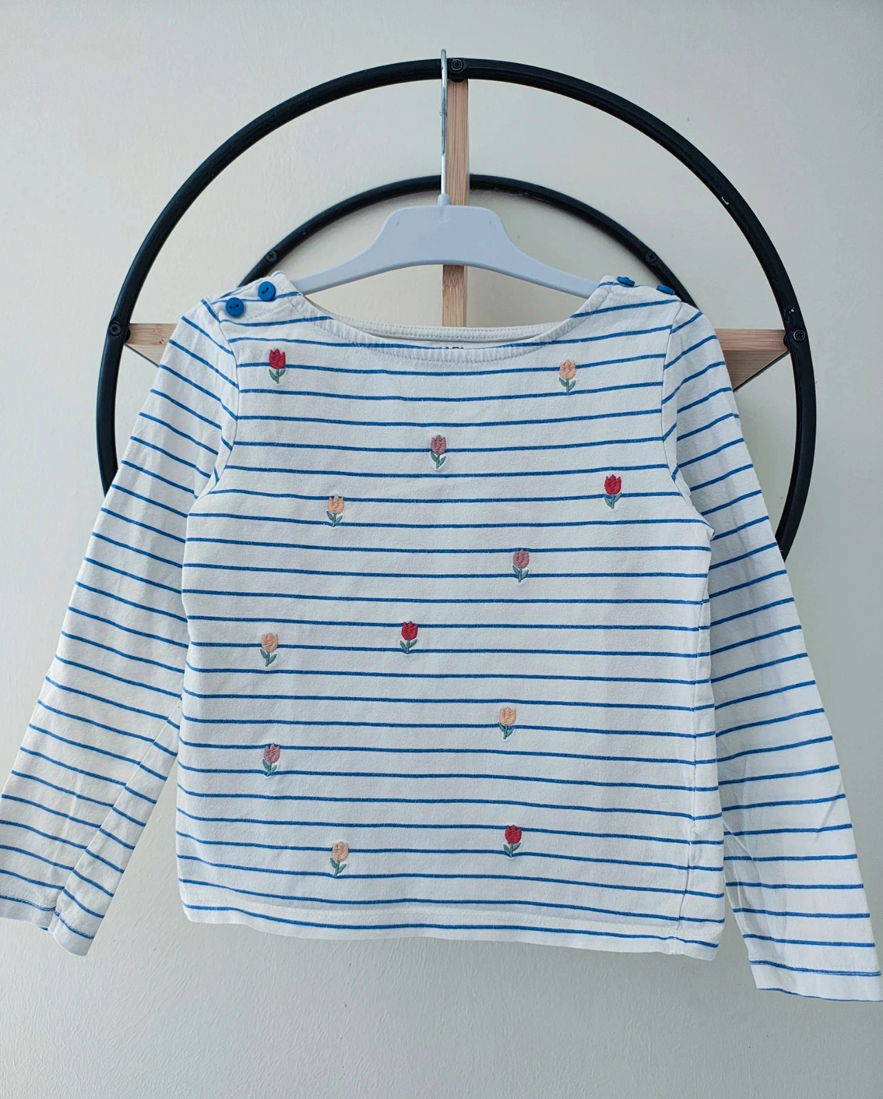 6 ans Teeshirt Kiabi ( taille plutôt 5 ans)